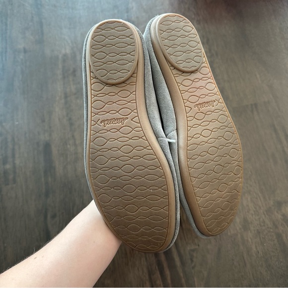 Sanuk Grey Moccasins size 9 - Picture 4 of 9